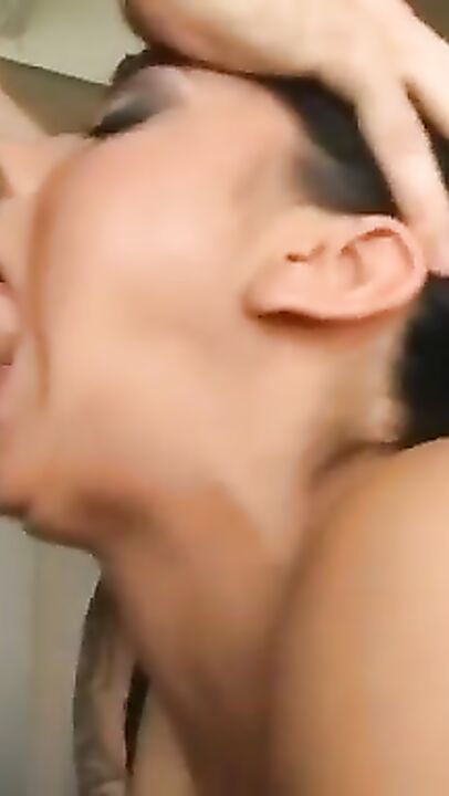 Keep it in your mouth till I’m done cumming @tahrimalovesit